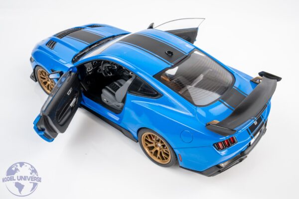 Solido - 1:18 Ford Shelby Mustang Super Snake Grabber Blue 2025 - Diecast Model 21 Solido - 1:18 Ford Shelby Mustang Super Snake Grabber Blue 2025 - Diecast Model