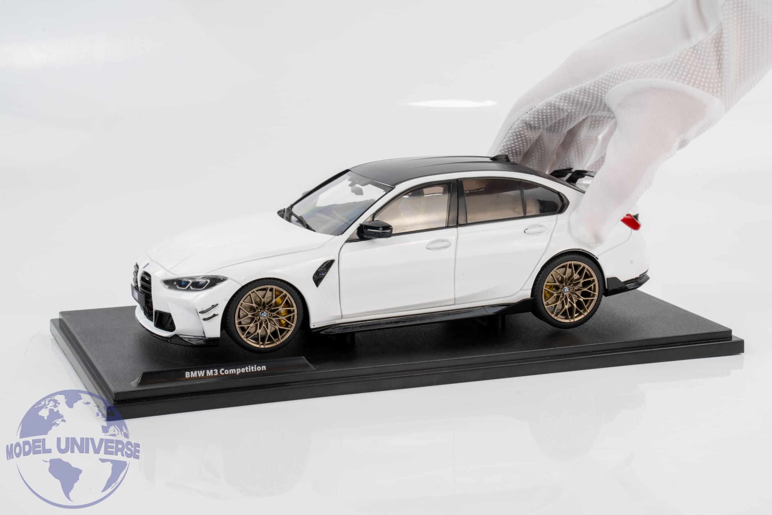 Solido - 1:18 BMW M3 (G80) with Performance Parts Alpine White