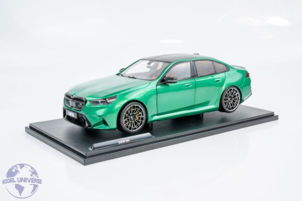 Solido 1:18 BMW M5 (G90) 2025 Isle of Man Green (S1814701) Diecast Model 14 Solido - 1:18 BMW M5 (G90) 2025 Isle of Man Green - Diecast Model