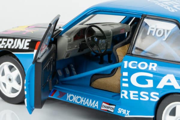 Solido - 1:18 BMW M3 (E30) No.11 Will Hoy BTCC Champion 1991 (S1801522) Diecast Model 18 Solido - 1:18 BMW M3 (E30) No.11 Will Hoy BTCC Champion 1991 (S1801522) Diecast Model