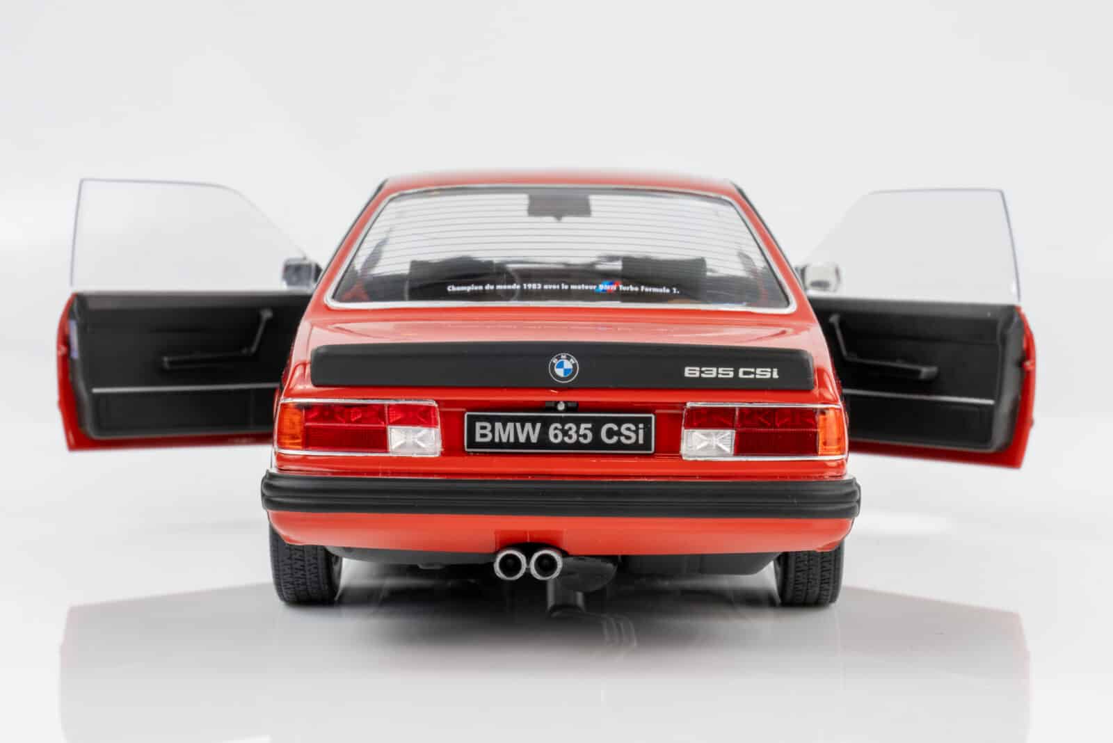 Solido 1:18 BMW 635 CSI (E24) Henna Red 1984 (S1810301) Diecast Model