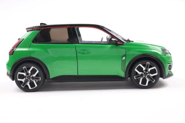 Solido 1:18 Renault 5 E-Tech Green Pop 2024 (S1812603) Diecast Model 14 Solido 1:18 Renault 5 E-Tech Green Pop 2024 (S1812603) Diecast Model