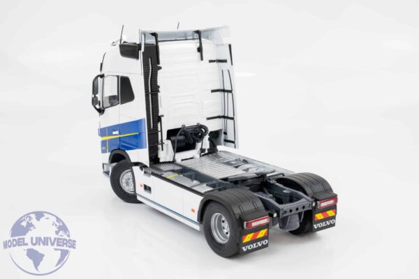 Solido - 1:24 Volvo FH16 Globetrotter Goteberg Edition Sweden 2019 - Diecast Model 15 Solido - 1:24 Volvo FH16 Globetrotter Goteberg Edition Sweden 2019 - Diecast Model