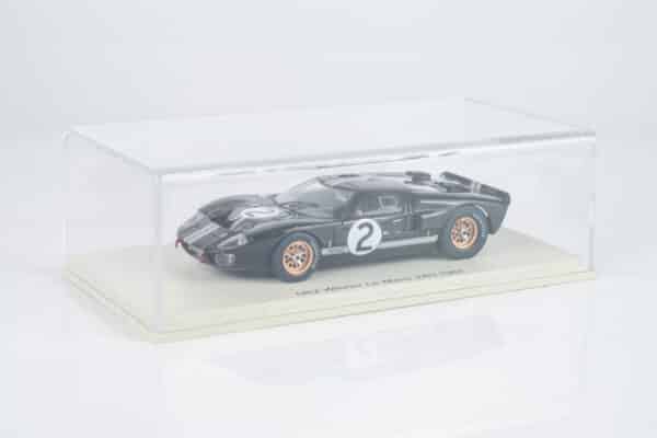 Spark 1:43 Ford Mk II No.2 Winner 24H Le Mans 1966 B. McLaren - C. Amon (43LM66) Resin Model 5 Spark 1:43 Ford Mk II No.2 Winner 24H Le Mans 1966 McLaren Amon (43LM66) Resin Model - display case