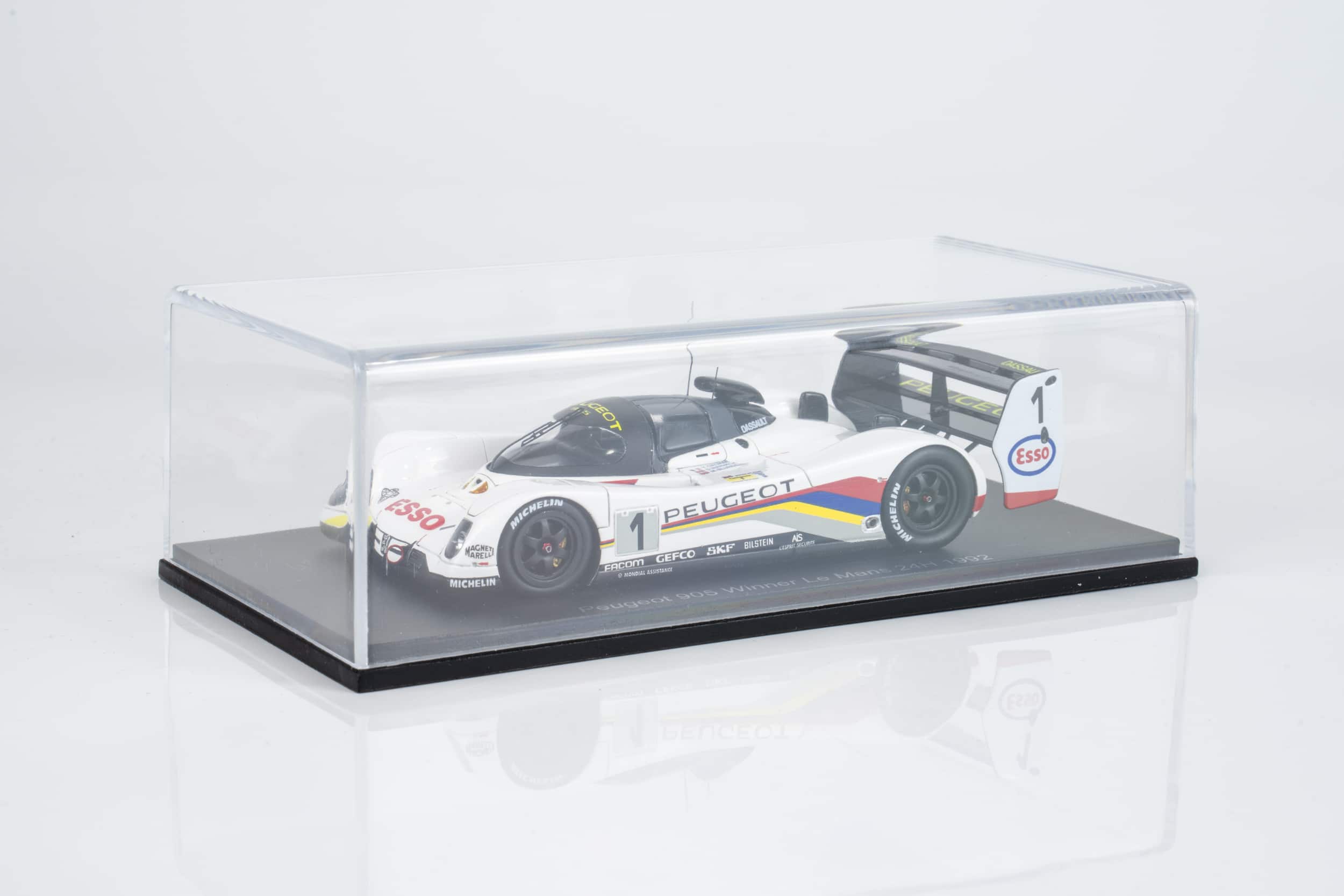 Spark 1:43 Peugeot 905 No.1 Winner 24H Le Mans 1992 M. Blundell - Y. Dalmas - D. Warwick (43LM92) Resin Model 3 Spark 1:43 Peugeot 905 No.1 Winner 24H Le Mans 1992 Blundell Dalmas Warwick (43LM92) Resin Model - display case