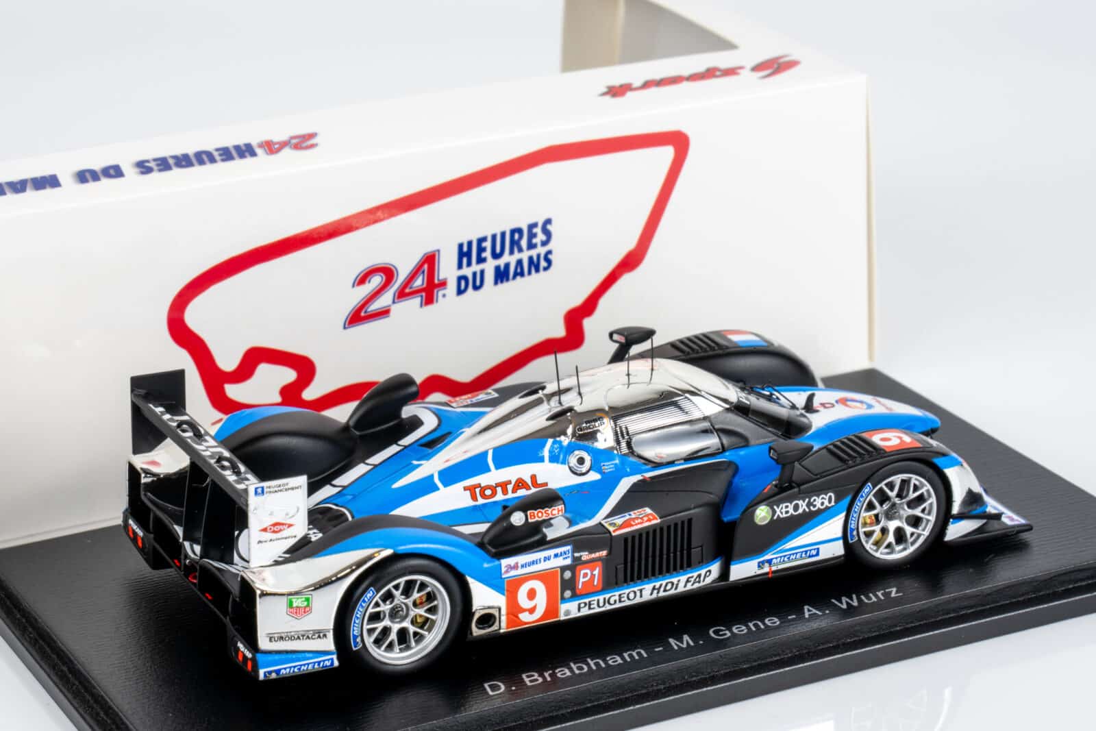 Spark 1:43 Peugeot 908 HDi FAP No.9 Winner 24h Le Mans 2009