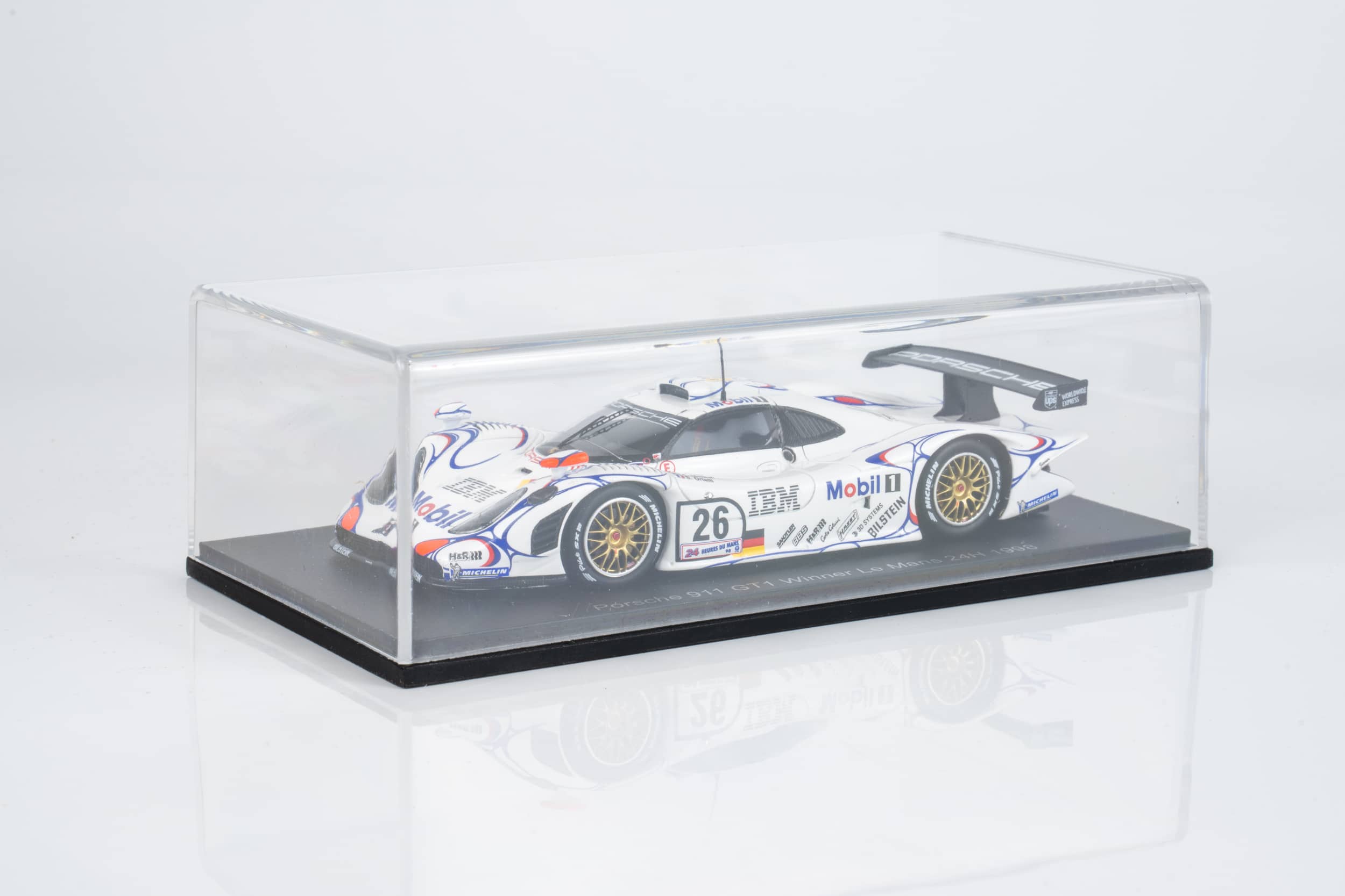 Spark 1:43 Porsche 911 GT1 No.26 Winner 24H Le Mans 1998 A. McNish - L. Aïello - S. Ortelli (43LM98) Resin Model 3 Spark 1:43 Porsche 911 GT1 No.26 Winner 24H Le Mans 1998 McNish Aiello Ortelli (43LM98) Resin Model - display case