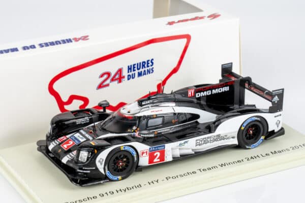 Spark 1:43 Porsche 919 Hybrid No.2 Winner 24h Le Mans 2016 (43LM16) Resin Model - front view
