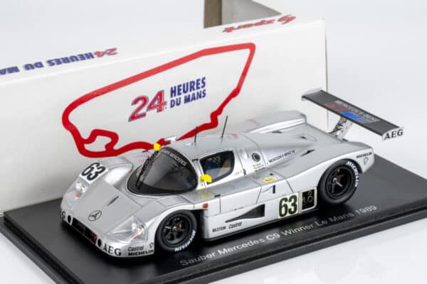Spark 1:43 Sauber C9 No.63 Winner 24H Le Mans 1989 Mass Dickens Reuter (43LM89) Resin Model - front view