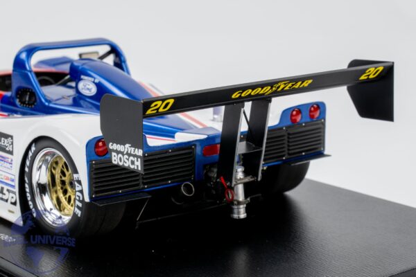 Spark - 1:18 Riley & Scott No.20 Winner 24h Daytona 1999 Leitzinger, Wallace, Forbes - Resin Model 10 Spark - 1:18 Riley & Scott No.20 Winner 24h Daytona 1999 Leitzinger, Wallace, Forbes - Resin Model