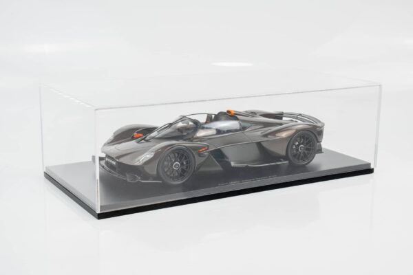 Spark - 1:18 Aston Martin Valkyrie Spider 2024 Cumberland Grey - Resin Model 8 Spark 18S1034 Aston Martin Valkyrie Cumberland Grey