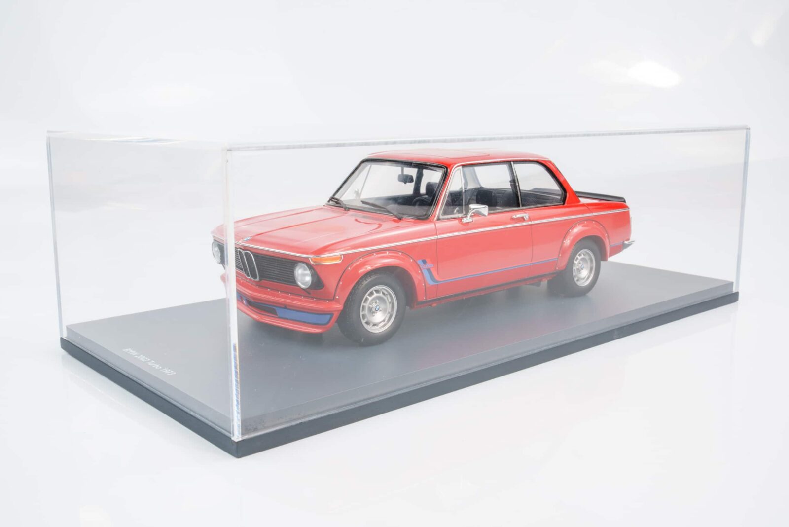 Spark - 1:18 BMW 2002 Turbo 1973 Verona Red - Limited Edition
