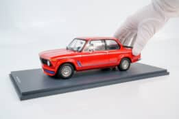 Spark - 1:18 BMW 2002 Turbo 1973 Verona Red - Limited Edition Resin Model