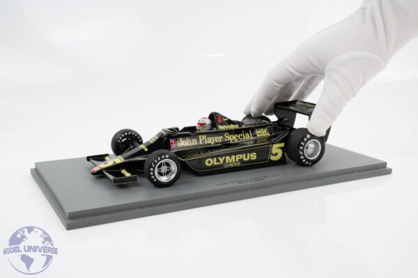 Spark - 1:18 Lotus 79 JPS No.5 Mario Andretti Winner Dutch GP 1978 - Resin Model 9 Spark 18S444 Lotus 79 Winner Dutch GP Mario Andretti 3
