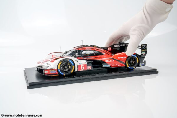 Spark - 1:18 Porsche 963 No.5 Penske 24h Le Mans 2024 - Campbell, Christensen, Makowiecki - Resin Model 10 Spark - 1:18 Porsche 963 No.5 Penske 24h Le Mans 2024 - Campbell, Christensen, Makowiecki - Resin Model