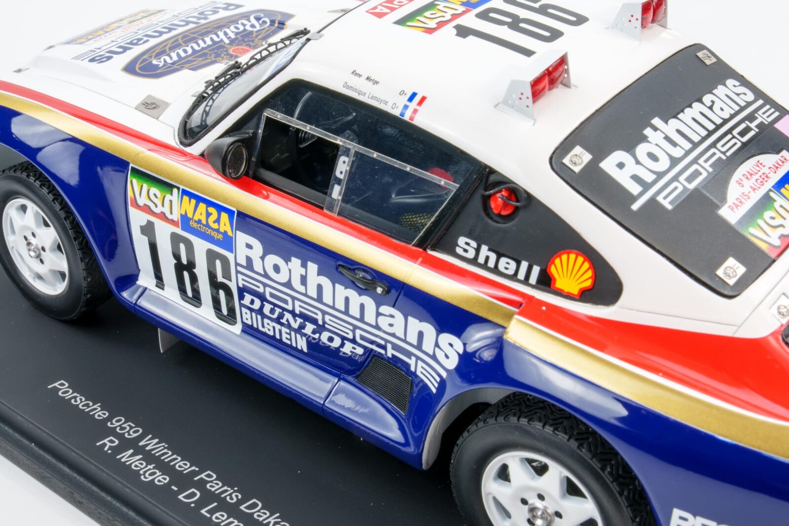Spark - 1:18 Porsche 959 No.186 Winner Paris Dakar Rally 1986
