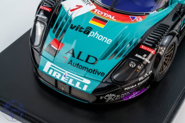 Spark - 1:18 Maserati MC12 GT1 No.1 Winner 24h Spa 2006 - Bertolini, Poele, Bartels - Resin Model 11 Spark - 1:18 Maserati MC12 GT1 No.1 Winner 24h Spa 2006 - Bertolini, Poele, Bartels - Resin Model