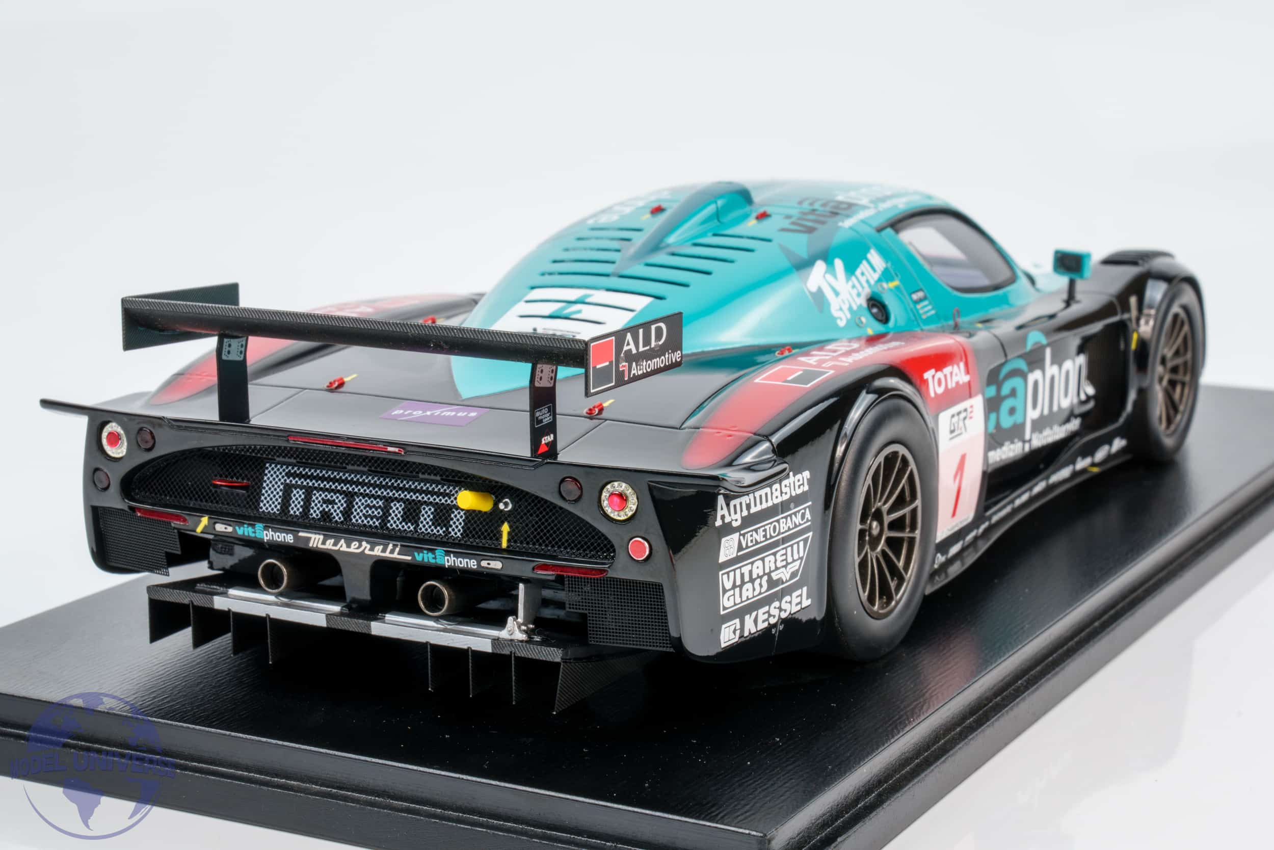 Spark - 1:18 Maserati MC12 GT1 No.1 Winner 24h Spa 2006