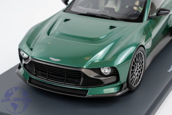 Spark - 1:18 Aston Martin Valour 2024 Green - Resin Model 12 Spark - 1:18 Aston Martin Valour 2024 Green - Resin Model