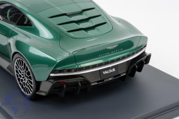 Spark - 1:18 Aston Martin Valour 2024 Green - Resin Model 11 Spark - 1:18 Aston Martin Valour 2024 Green - Resin Model