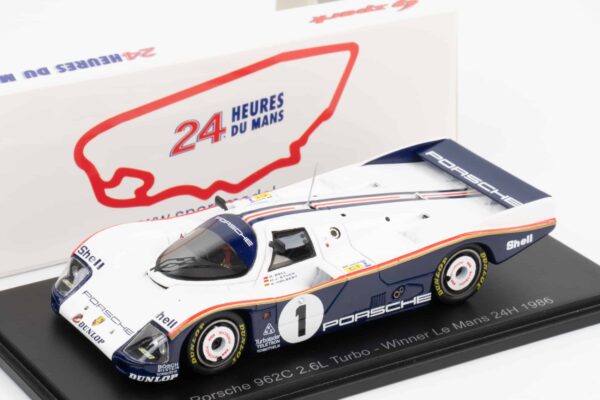 Spark - 1:43 Porsche 962C 2.6L Turbo No.1 Winner 24H Le Mans 1986 Hans-Joachim Stuck - Derek Bell - Al Holbert - Resin Model