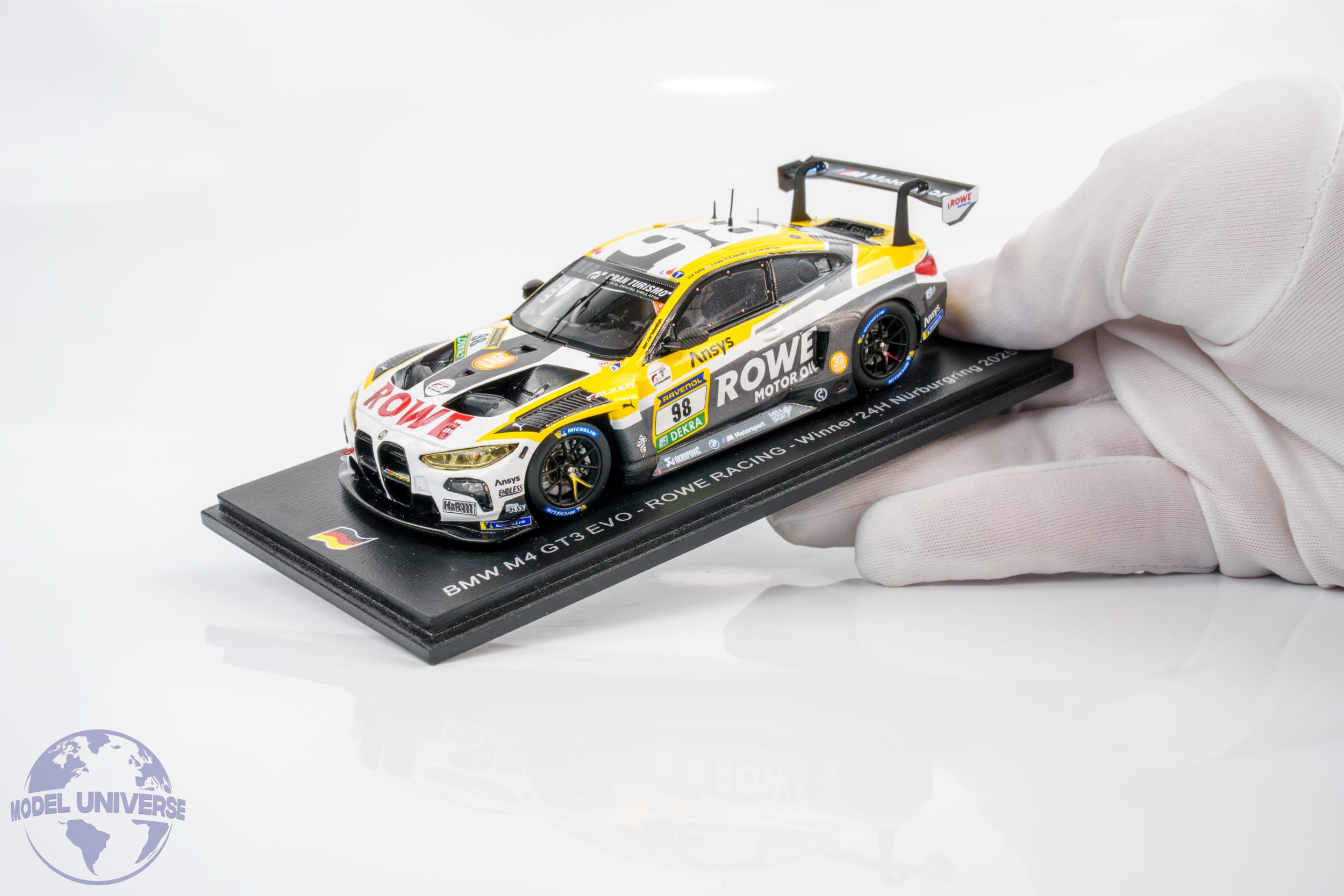Spark - 1:43 BMW M4 GT3 EVO No.98 ROWE Racing Winner 24h