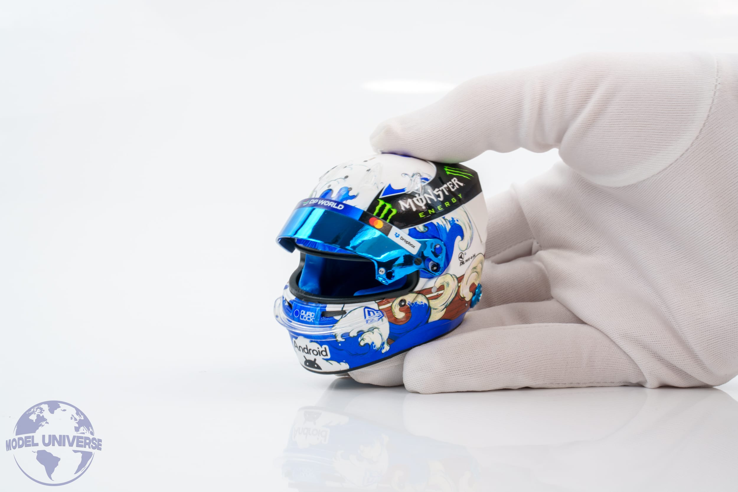 Spark - 1:5 Oscar Piastri McLaren Japanese GP 2025 - Helmet Replica 6 Spark - 1:5 Oscar Piastri McLaren Japanese GP 2025 - Helmet Replica