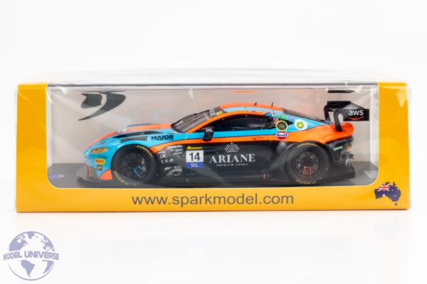 Spark - 1:43 Aston Martin Vantage No.14 Volante Rosso Bathurst 12h 2025 - J.Day, M.Villagomez, J.Robotham - Limited Edition Resin Model 5 Spark - 1:43 Aston Martin Vantage No.14 Volante Rosso Bathurst 12h 2025 - J.Day, M.Villagomez, J.Robotham - Limited Edition Resin Model