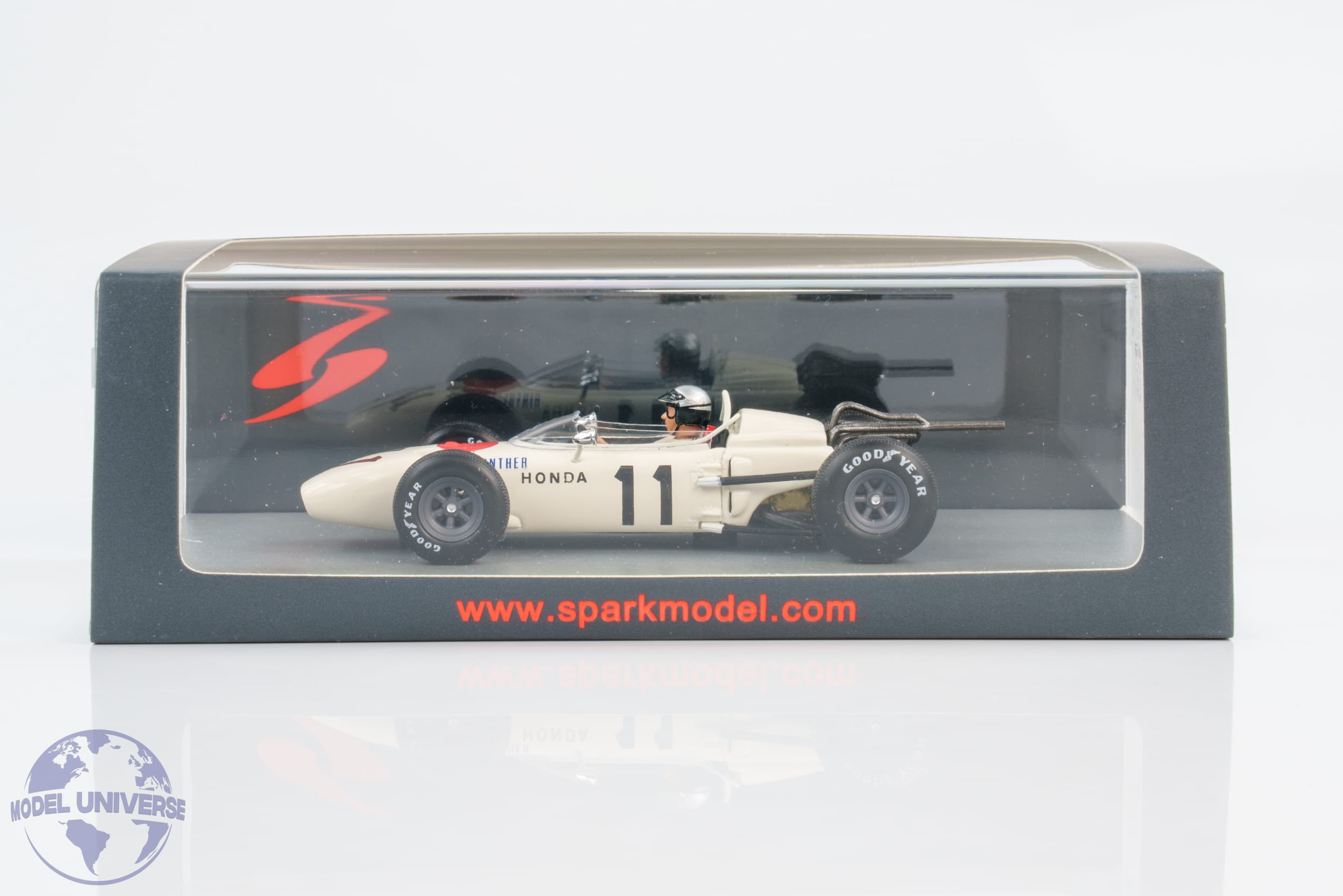 Spark - 1:43 Honda RA272 No.11 Winner Mexican GP 1965 Richie