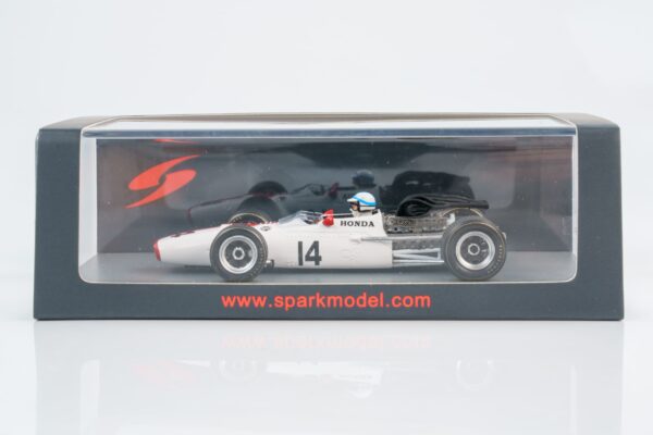Spark - 1:43 Honda RA300 No.14 Winner Italian GP 1967 John Surtees - Resin Model 15 Spark - 1:43 Honda RA300 No.14 Winner Italian GP 1967 John Surtees - Resin Model