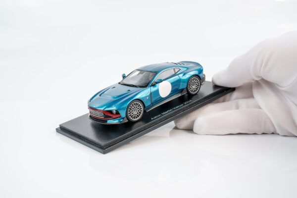 Spark - 1:43 Aston Martin Valour 2024 Blue - Resin Model