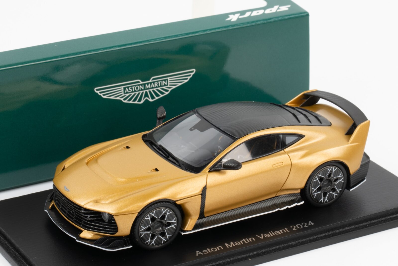 Spark Announces Several Aston Martin Models Including the Valkyrie Pro and Valiant 7 Spark 1:43 Aston Martin Valiant image Gold