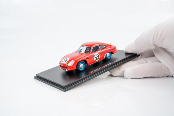 Spark - 1:43 Aston Martin DB HBR 4 GT Coupe Laffargue, Faucher - Resin Model 10 Spark - 1:43 Aston Martin DB HBR 4 GT Coupe Laffargue, Faucher - Resin Model
