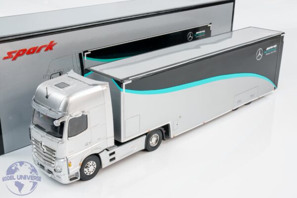 Spark - 1:43 Mercedes Actros - Mercedes-AMG Petronas F1 Team Transporter 2023 - Resin Model 15 Spark - 1:43 Mercedes Actros - Mercedes-AMG Petronas F1 Team Transporter 2023 - Resin Model