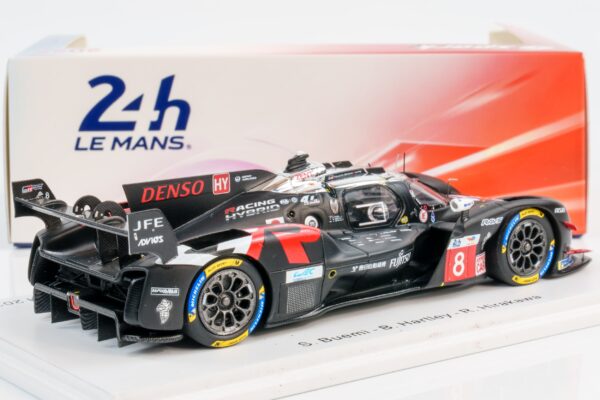 Spark - 1:43 Toyota GR010 Hybrid No.8 Toyota Gazoo Racing 2025 24h Le Mans - S.Buemi, B.Hartley, R.Hirakawa - Resin Model 7 Spark - 1:43 Toyota GR010 Hybrid No.8 Toyota Gazoo Racing 2025 24h Le Mans - S.Buemi, B.Hartley, R.Hirakawa - Resin Model