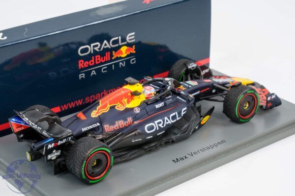 Spark - 1:43 Red Bull F1 RB21 No.1 Max Verstappen 2nd Australian GP 2025 - Resin Model