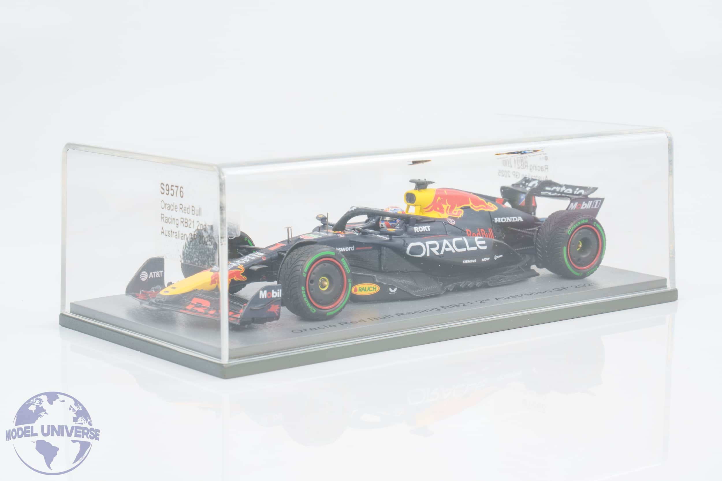 Spark - 1:43 Red Bull F1 RB21 No.1 Max Verstappen 2nd Australian