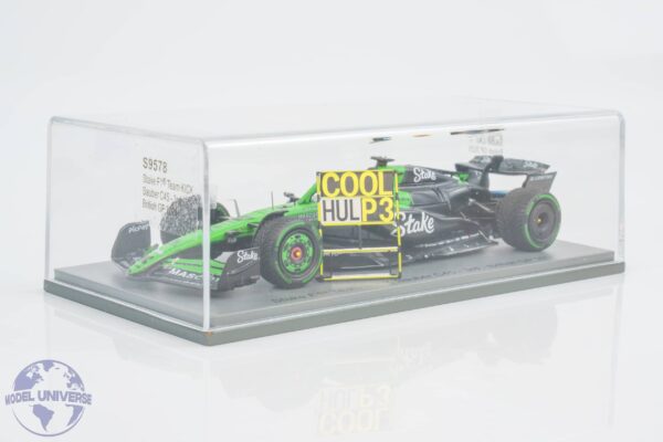Spark - 1:43 Kick Sauber C45 No.27 Nico Hulkenburg 1st Podium 3rd British GP 2025 with Pitboard - Resin Model 7 Spark - 1:43 Kick Sauber C45 No.27 Nico Hulkenburg 1st Podium 3rd British GP 2025 with Pitboard - Resin Model