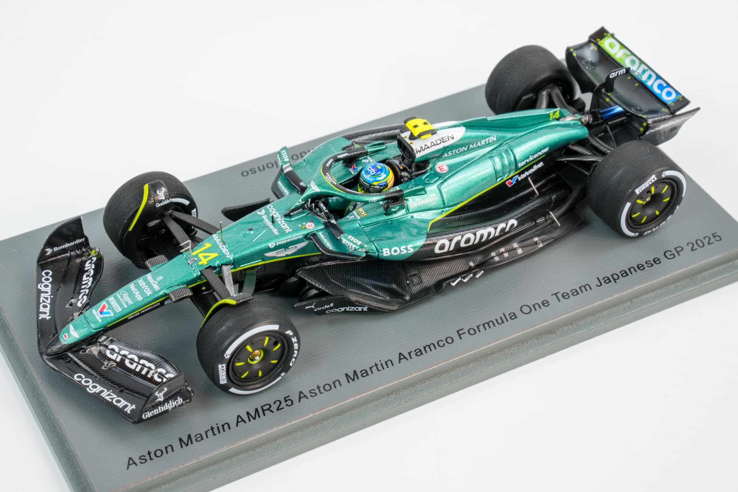 Spark - 1:43 Aston Martin AMR25 No.14 Fernando Alonso Japanese GP
