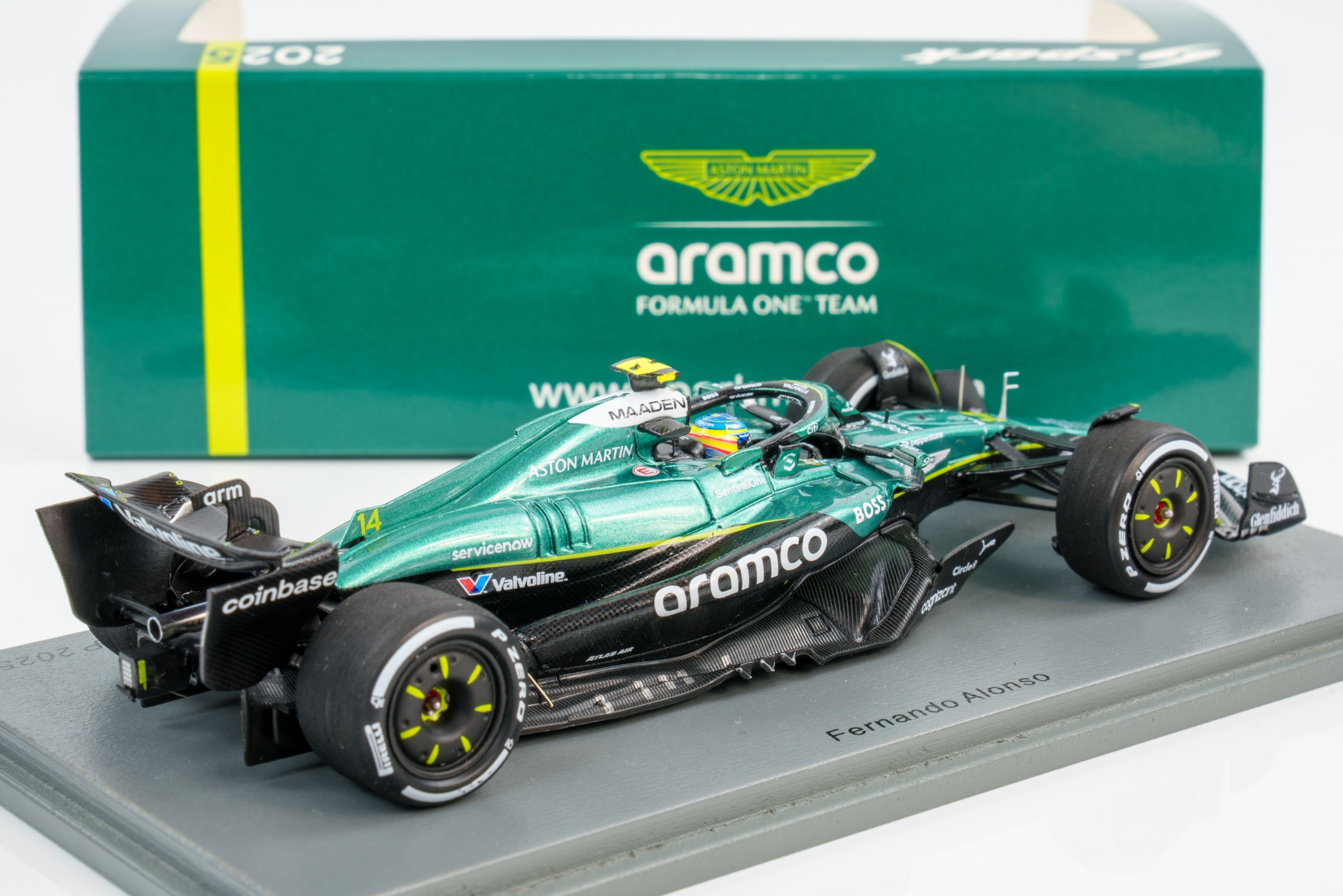 Spark - 1:43 Aston Martin AMR25 No.14 Fernando Alonso Japanese GP