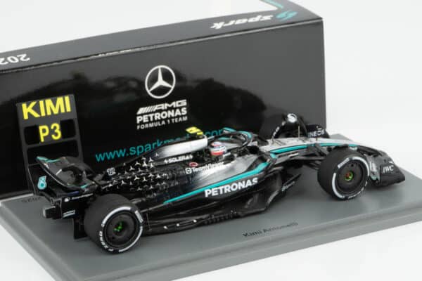 Spark - 1:43 Mercedes-AMG W16 No.12 Kimi Antonelli First Podium 3rd Canadian GP 2025 with Pitboard (S9617) Resin Model 4 Spark - 1:43 Mercedes-AMG W16 No.12 Kimi Antonelli First Podium 3rd Canadian GP 2025 with Pitboard (S9617) Resin Model