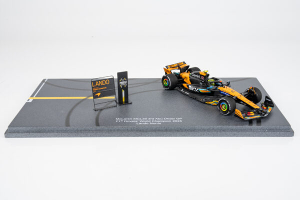 Spark 1:43 McLaren MCL39 No.4 Lando Norris World Champion 2025 Abu Dhabi GP (S9678) Resin Model