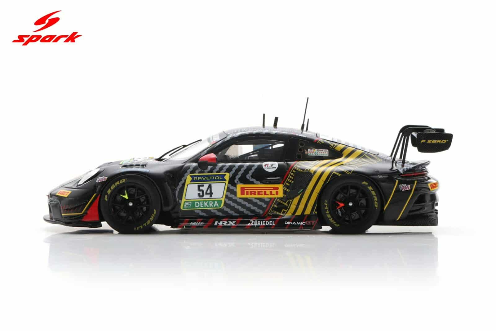 Spark 1:43 Porsche 911 GT3 R (992) No.54 Dinamic GT 3rd 24h