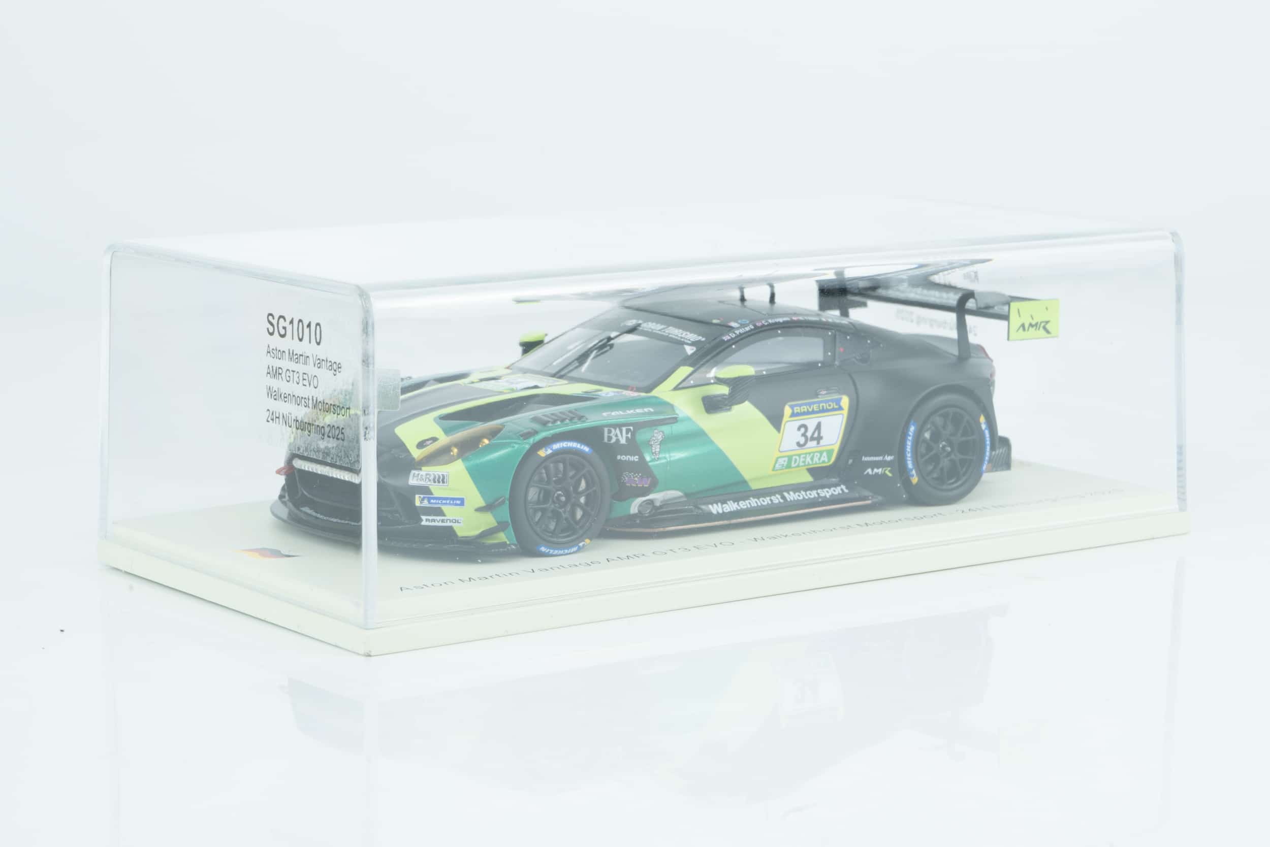 Spark - 1:43 Aston Martin Vantage AMR GT3 EVO No.34 Walkenhorst Motorsport 24h Nurburgring 2025 (SG1010) Limited Edition Resin Model 3 Spark - 1:43 Aston Martin Vantage AMR GT3 EVO No.34 Walkenhorst Motorsport 24h Nurburgring 2025 (SG1010) Limited Edition Resin Model - Image 3