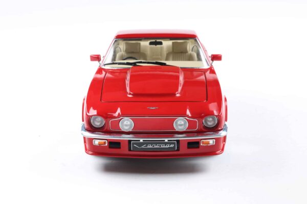 Stirling Scale - 1:18 Aston Martin V8 Vantage 1986 (X-Pack) Suffolk Red 27 Stirling Scale - 1:18 Aston Martin V8 Vantage 1986 (X-Pack) Suffolk Red
