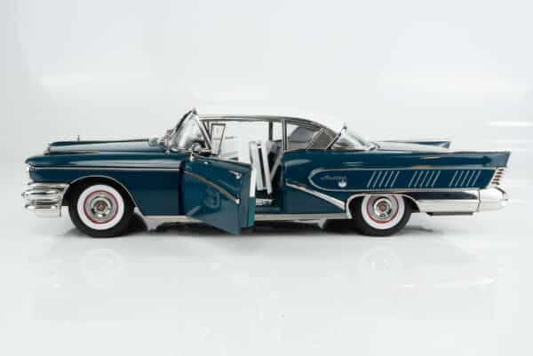 Sun Star - 1:18 Buick Limited Riviera Coupe Dark Turquoise / Glacier White 1958 (4808) Limited Edition Diecast Model 27 Sun Star - 1:18 Buick Limited Riviera Coupe Dark Turquoise / Glacier White 1958 (4808) Limited Edition Diecast Model