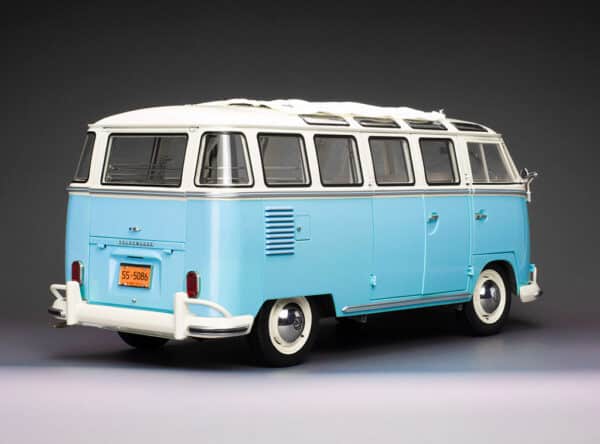Sun Star - 1:12 Volkswagen Samba Bus 1962 White/Blue - Limited Edition Diecast Model