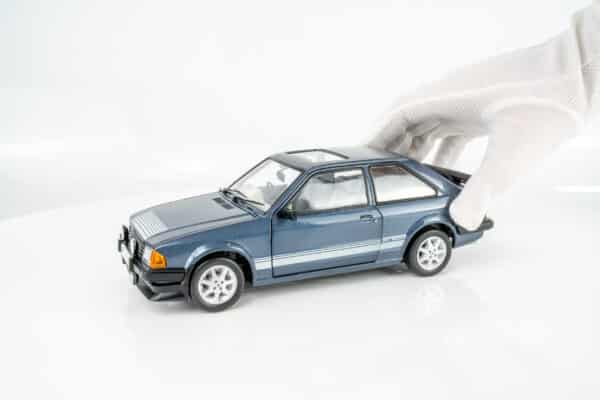 Sun Star - 1:18 Ford Escort RS1600i 1984 Caspian Blue RHD UK Exclusive - Limited Edition Diecast Model 21 Sun Star - 1:18 Ford Escort RS1600i 1984 Caspian Blue RHD UK Exclusive - Limited Edition Diecast Model