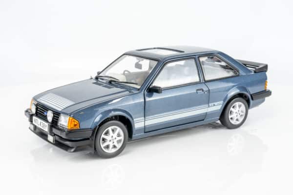 Sun Star - 1:18 Ford Escort RS1600i 1984 Caspian Blue RHD UK Exclusive - Limited Edition Diecast Model 32 Sun Star - 1:18 Ford Escort RS1600i 1984 Caspian Blue RHD UK Exclusive - Limited Edition Diecast Model