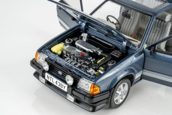 Sun Star - 1:18 Ford Escort RS1600i 1984 Caspian Blue RHD UK Exclusive - Limited Edition Diecast Model 25 Sun Star - 1:18 Ford Escort RS1600i 1984 Caspian Blue RHD UK Exclusive - Limited Edition Diecast Model